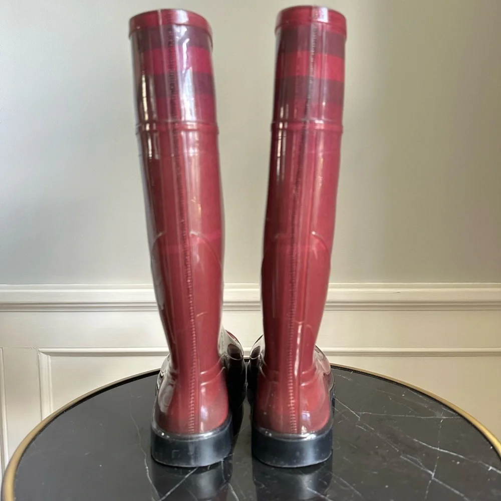 Burberry burgundy Nova check Rubber Rain Boots size 39